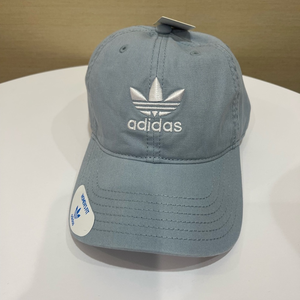 New With Tags Adidas Pastel Blue Hat - Picture 1 of 3